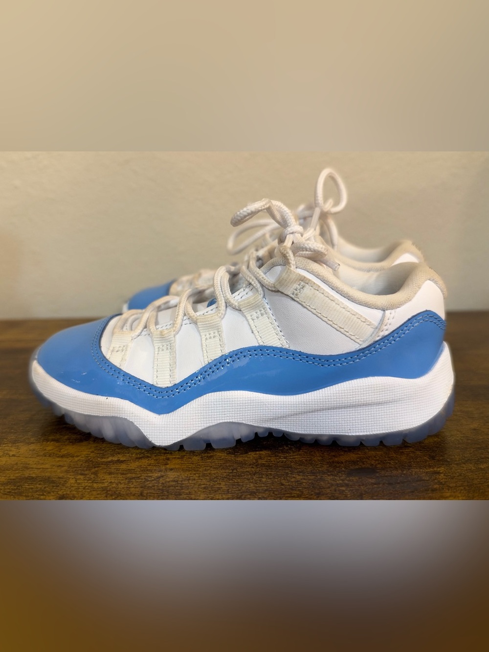 Jordan 11 Retro Low "White and University Blue" Preschool Kids' Shoe